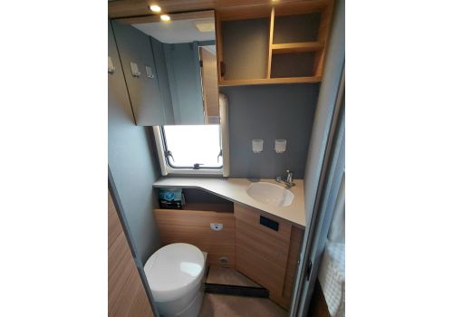 Autocaravana Perfilada DETHLEFFS Just 7052 EB en Alquiler