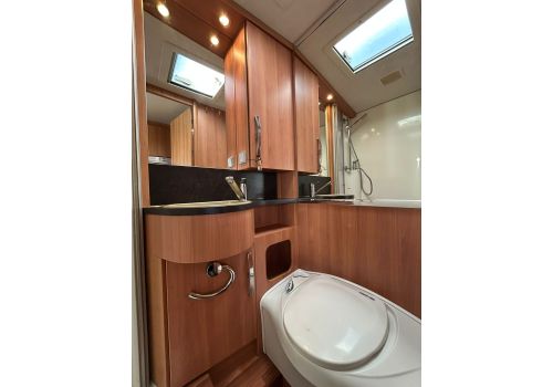Autocaravana Perfilada HYMER T 614 CL de Ocasión