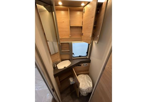 Autocaravana Integral DETHLEFFS Esprit I 7150-2 EBL de Ocasión
