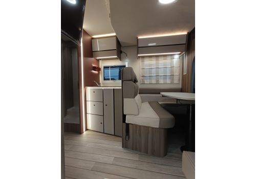 Autocaravana Perfilada ROLLER TEAM Kronos 284 TL Nueva en Venta