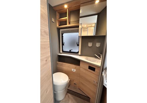 Autocaravana Perfilada DETHLEFFS Just T7052 EB en Alquiler
