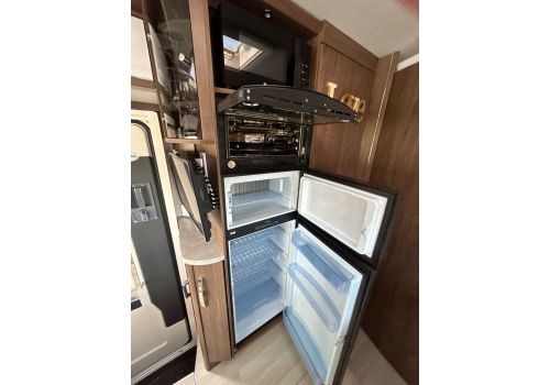 Autocaravana Integral FRANKIA I840GD  F-Line de Ocasión