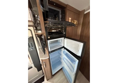 Autocaravana Integral FRANKIA I840GD  F-Line de Ocasión