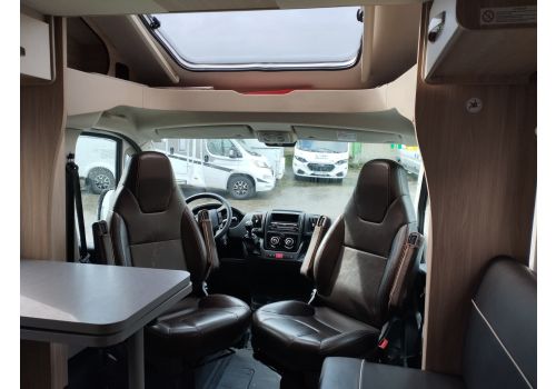 Autocaravana Perfilada WEINSBERG R58 de Ocasión