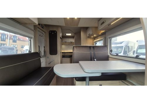 Autocaravana Perfilada WEINSBERG R58 de Ocasión
