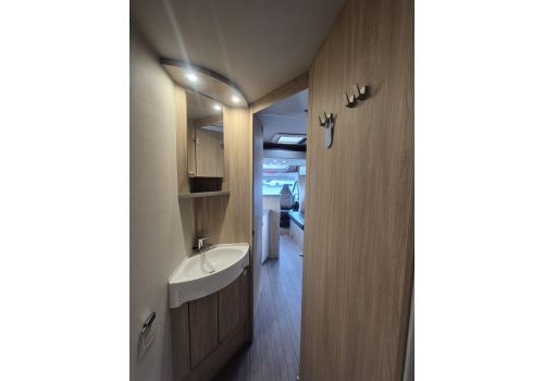 Autocaravana Perfilada WEINSBERG R58 de Ocasión
