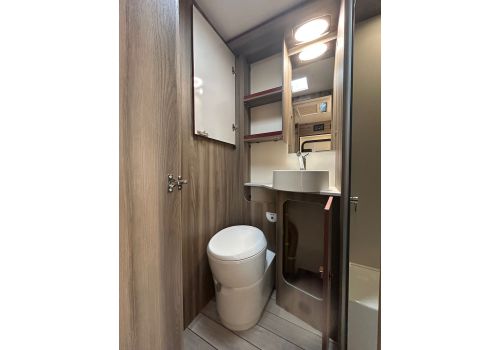 Autocaravana Perfilada ROLLER TEAM Kronos 274 TL de Ocasión