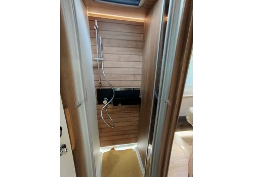 Autocaravana Integral MOBILVETTA K-Yatch Tekno Line 90 Nueva en Venta