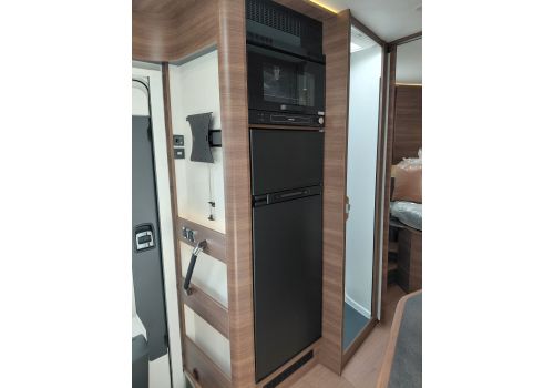 Autocaravana Integral RAPIDO 8096dF de Ocasión