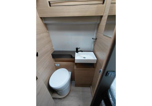 Furgoneta Cámper DREAMER CamperVan XL Select Nueva en Venta