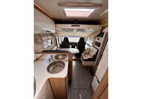 Autocaravana Integral ROLLER TEAM Zefiro Plus 284 de Ocasión