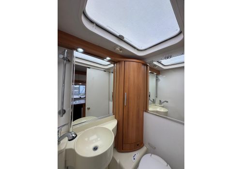 Autocaravana Integral HYMER Exsis  562 de Ocasión