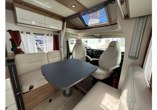 Autocaravana Perfilada PILOTE P746 Expression de Ocasión