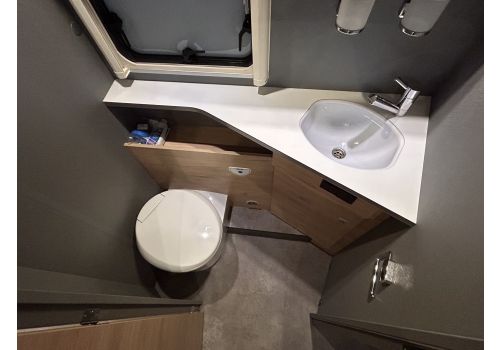 Autocaravana Perfilada DETHLEFFS Just Camp T7052 DBM en Alquiler