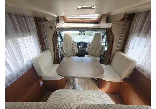 Autocaravana Perfilada CHAUSSON Sweet Maxy de Ocasión