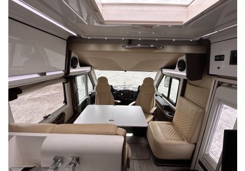 Autocaravana Integral MOBILVETTA K-Yatch Tekno Line 85 de Ocasión