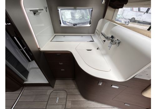 Autocaravana Integral MOBILVETTA K-Yatch Tekno Line 85 de Ocasión
