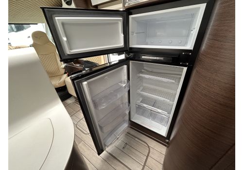 Autocaravana Integral MOBILVETTA K-Yatch Tekno Line 85 de Ocasión