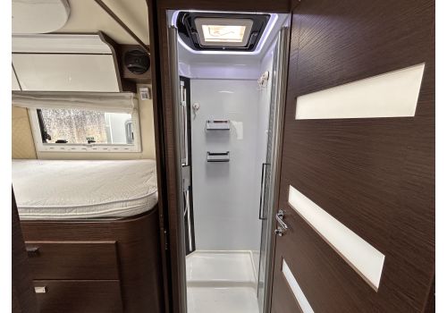 Autocaravana Integral MOBILVETTA K-Yatch Tekno Line 85 de Ocasión