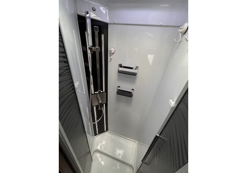 Autocaravana Integral MOBILVETTA K-Yatch Tekno Line 85 de Ocasión