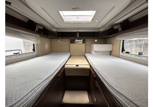 Autocaravana Integral MOBILVETTA K-Yatch Tekno Line 85 de Ocasión