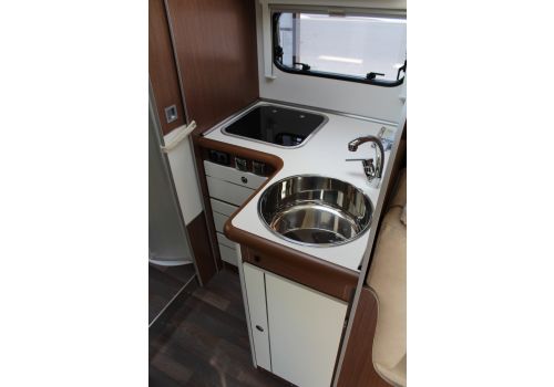 Autocaravana Perfilada ILUSION Irius 740 modelo 2016 de Ocasión