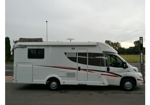 Autocaravana Perfilada SUNLIGHT T 68 modelo 2016 de Ocasión