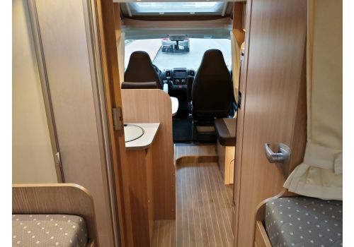 Autocaravana Perfilada SUNLIGHT T 68 modelo 2016 de Ocasión