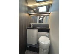 Autocaravana Perfilada ROLLER TEAM MOBILVETTA KEA P90 en Alquiler