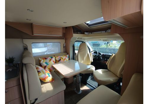 Autocaravana Perfilada BURSTNER Ixeo 734 de Ocasión