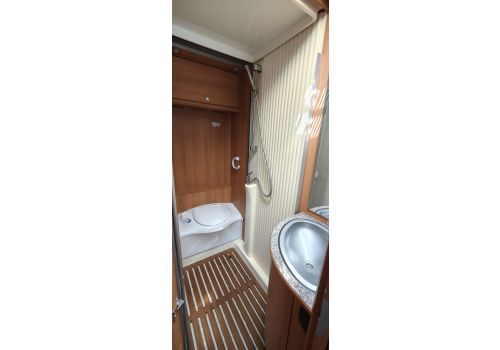 Autocaravana Perfilada DETHLEFFS Globe 4 T6401 de Ocasión
