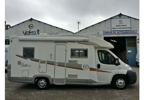 Autocaravana Perfilada ELNAGH T-loft 310 de Ocasión