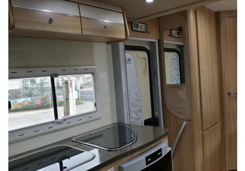 Autocaravana Perfilada ELNAGH T-loft 310 de Ocasión