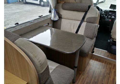 Autocaravana Perfilada ELNAGH T-loft 310 de Ocasión