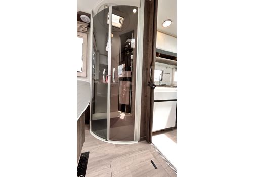 Autocaravana Integral BENIMAR Amphitryon 997 de Ocasión
