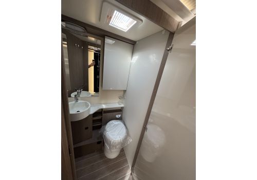 Autocaravana Perfilada ROLLER TEAM Zefiro 267 TL Nueva en Venta