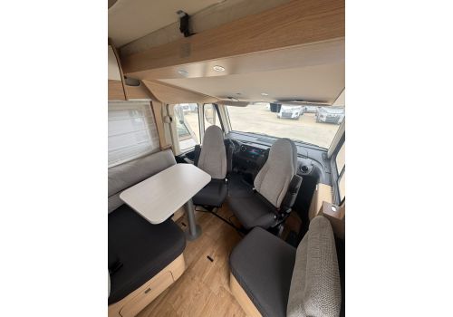 Autocaravana Integral HYMER B 680 MC de Ocasión