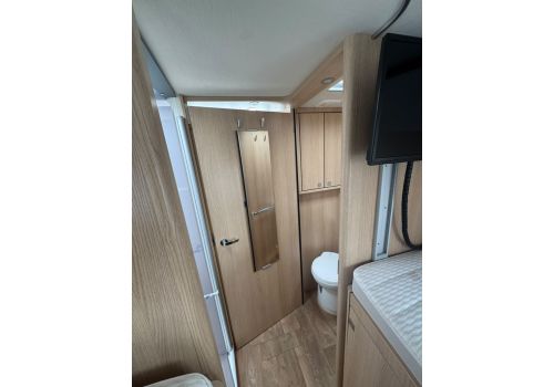 Autocaravana Integral HYMER B 680 MC de Ocasión