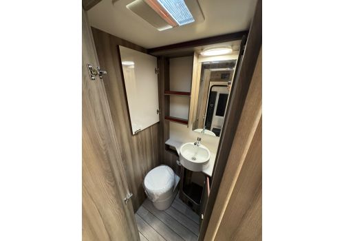 Autocaravana Perfilada ROLLER TEAM Kronos 274 TL Nueva en Venta