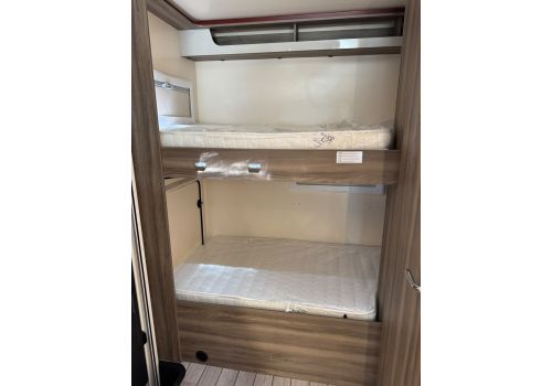 Autocaravana Perfilada ROLLER TEAM Kronos 274 TL Nueva en Venta