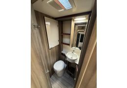 Autocaravana Capuchina ROLLER TEAM Kronos 274 TL Nueva en Venta