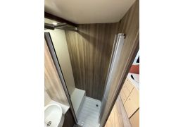 Autocaravana Capuchina ROLLER TEAM Kronos 274 TL Nueva en Venta