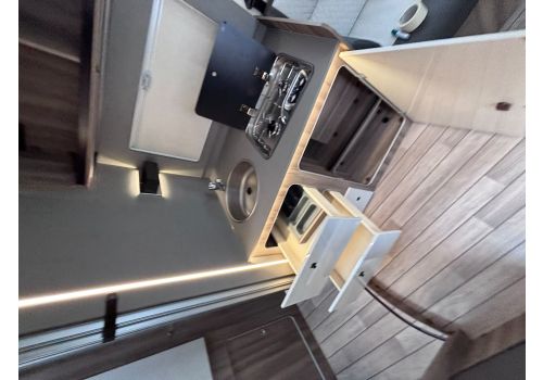 Autocaravana Perfilada ROLLER TEAM Kronos 234 TL Black Edition Nueva en Venta