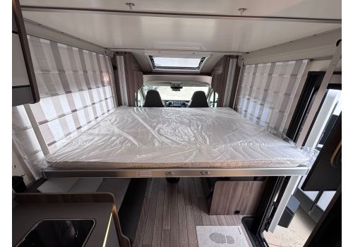 Autocaravana Perfilada ROLLER TEAM Kronos 234 TL Black Edition Nueva en Venta