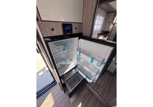 Autocaravana Perfilada ROLLER TEAM Zefiro 266 TL Power Edition Nueva en Venta