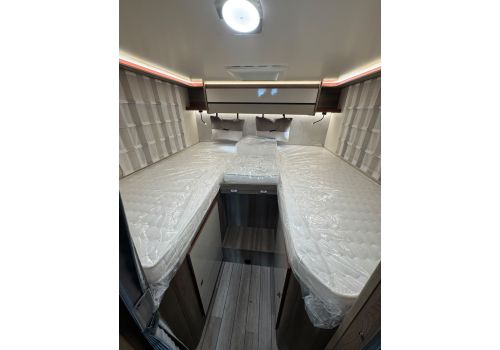 Autocaravana Capuchina ROLLER TEAM Kronos 284 M de Ocasión