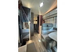 Autocaravana Capuchina ROLLER TEAM Kronos 284 M Nueva en Venta