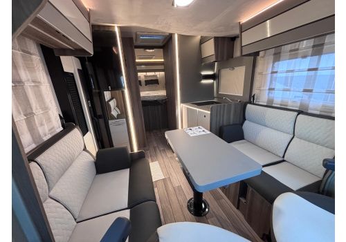 Autocaravana Perfilada ROLLER TEAM Kronos 267 TL Black Edition Nueva en Venta