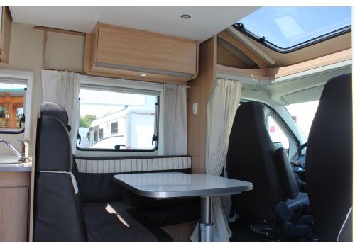 Autocaravana Perfilada SUNLIGHT T-69 L de Ocasión
