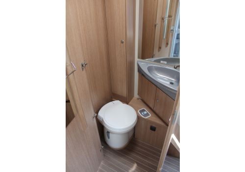 Autocaravana Perfilada SUNLIGHT T-69 L de Ocasión